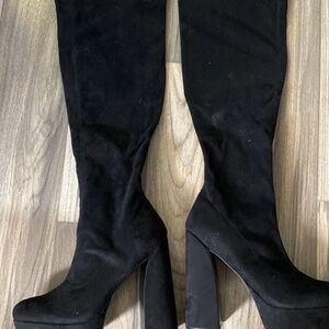 Guess Thigh High Boots Over The Knee Sz 9.5 Chunky Heel Never Worn.  NIB